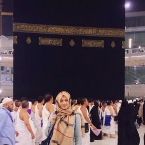 Meet your Posher, Sümeyye